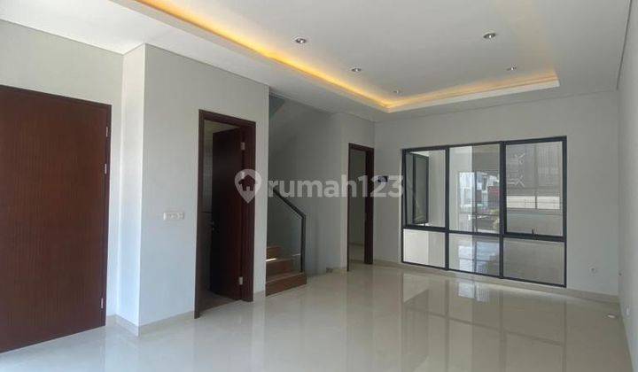 Rumah Dijual Minimalis Cantik di Setra Duta Grande 1