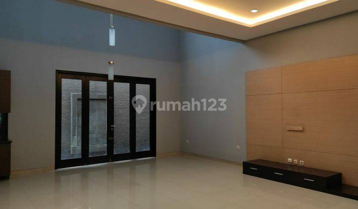 Rumah Dijual Minimalis Modern di Singgasana Pradana 1