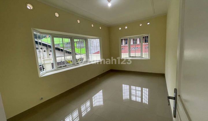 Rumah Dijual Modern Siap Huni Full Renov di Sarijadi 1