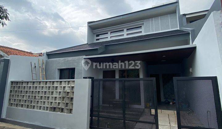 Rumah Baru Cantik 2 Lantai di Sayap Bkr  2