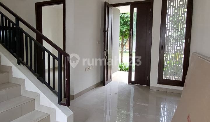 rumah minimalis 2 lantai di summarecon bandung