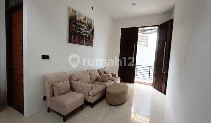 Disewakan Rumah 2 Lantai Siap Pakai.semi Furnish Lokasi Setramurni Bandung Strategis 2