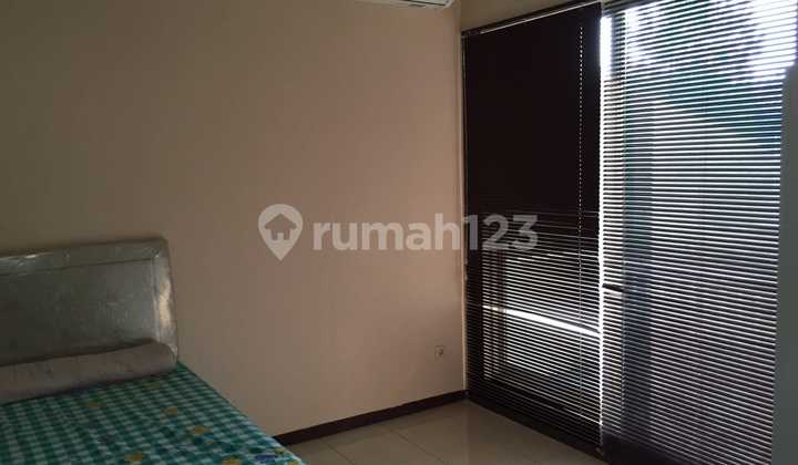 rumah modern nyaman di kota baru parahyangan 2