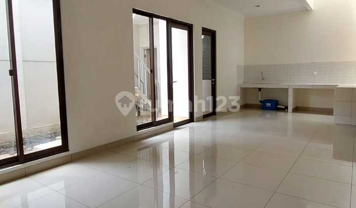 rumah minimalis modern di summarecon bandung