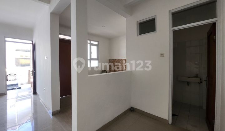 rumah minimalis di daerah turangga 2 lantai 2