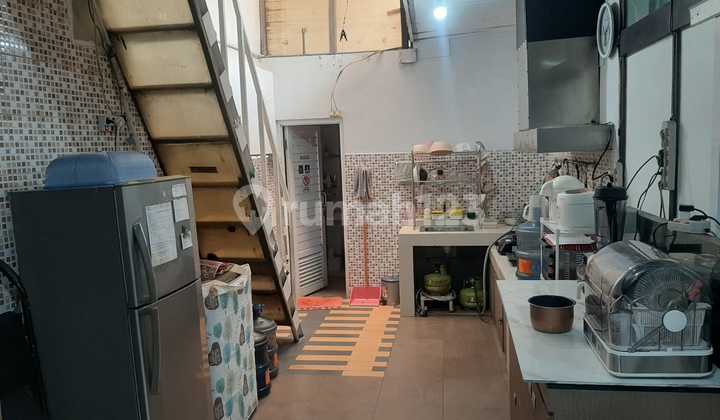 rumah modern nyaman di mainroad rajawali 2