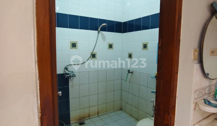comfortable modern house located in muara sari