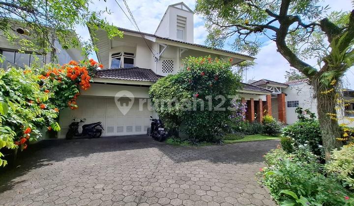 For Sale Luxury Cipaku House Ready to Occupy with Swimming Pool