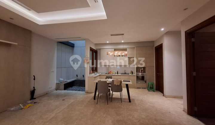 rumah nyaman 3 lantai di bale pakuan ciumbuleuit