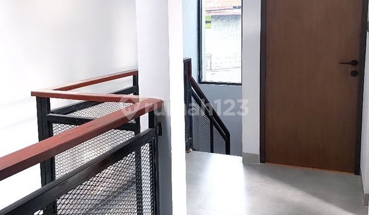 rumah cantik modern di dalam komplek cisaranten arcamanik 2