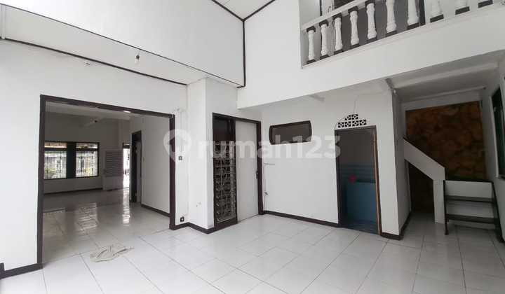 Modern minimalist 1.5-story house in Pasirluyu. 1