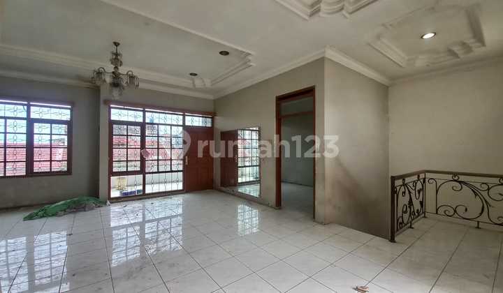 rumah nyaman modern di taman kopo indah 2