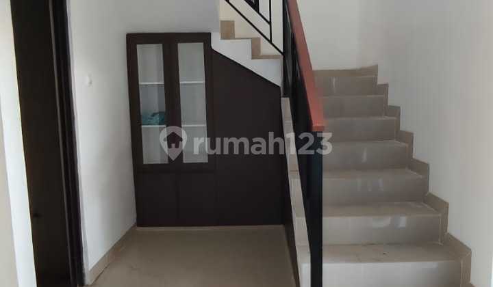 2-story minimalist house in the Turangga area 2