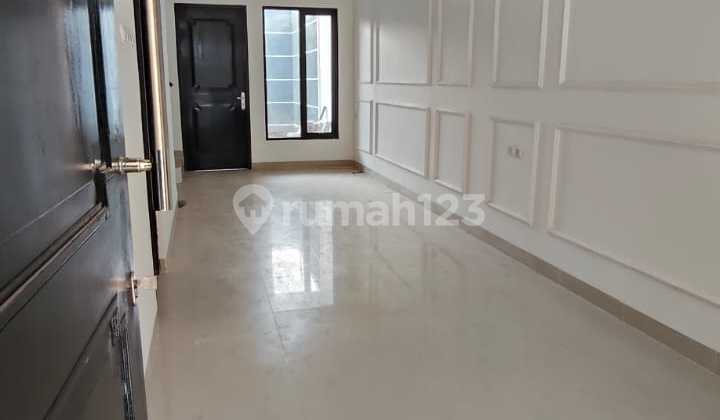 rumah minimalis 2 lantai di daerah turangga