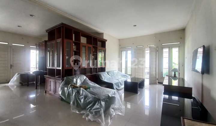 rumah minimalis 2 lantai di komplek muara