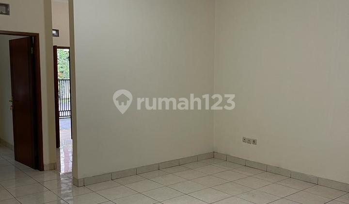 rumah minimalis cantik lokasi di batununggal 