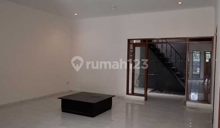 Rumah Siap Huni Taman Holis Indah Terawat 1