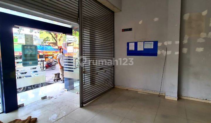 Ruko 3 Lantai Siap Pakai Pusat Kota Solo Strategis 3