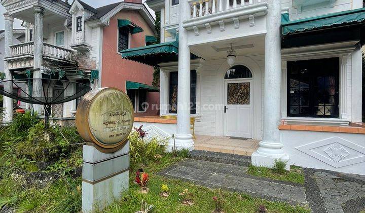 Villa Nyaman Interior Menarik Baru Renovasi di Kota Bunga Puncak 1