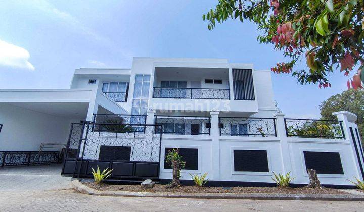 Vila Mewah Ekslusif Siap Huni Full Furnished di Kota Bunga Puncak 1