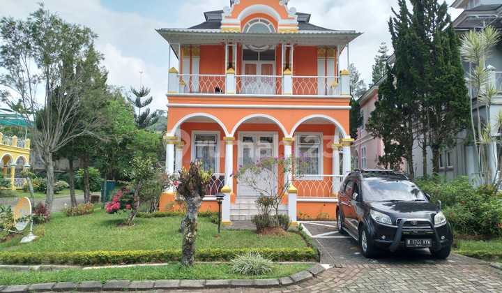 Villa Siap Huni Posisi Hook Nego Keras di Kota Bunga Puncak
