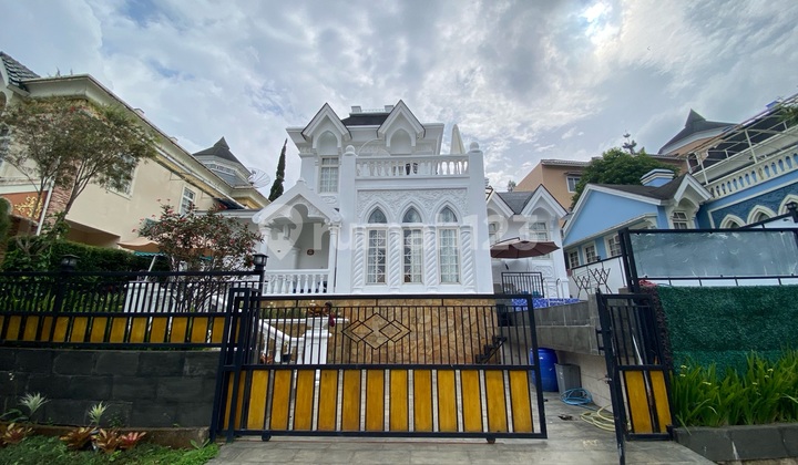 Villa Mewah Modern Siap Huni Sejuk Fullfurnished Di Kota Bunga Villa Mewah Modern Siap Huni Sejuk Fullfurnished Di Kota Bunga