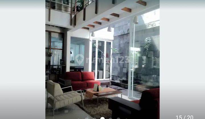 Rumah 2 Lantai Bagus di Jl Mertilang, Jakarta Selatan 2