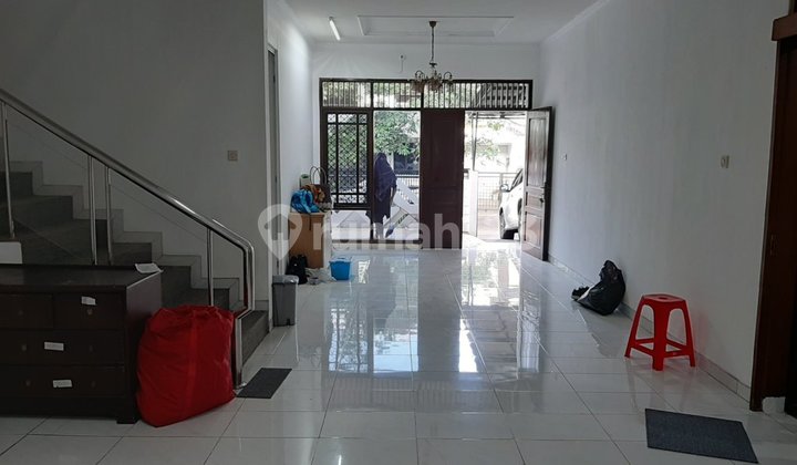Dijual Rumah Siap huni Intercon Kebon Jeruk Jakarta Barat Dijual Rumah Siap huni Intercon Kebon Jeruk Jakarta Barat