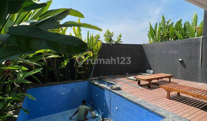 FOR RENT VILLA KROBOKAN 2 LANTAI  1