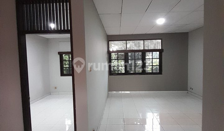 Dijual Rumah Hook 2 Lantai di Bambu Apus Ceger Cipayung Jakarta Timur