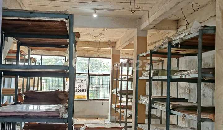 4-Storey Shophouse in a Strategic Area Near Bekasi Train Station 2