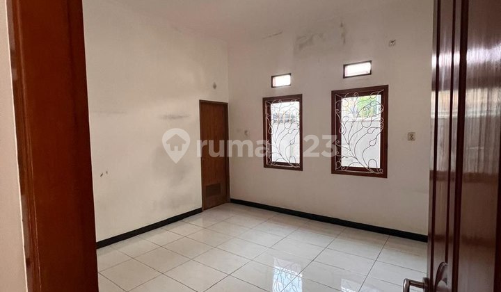 For Rent 2-Story House in Pondok Kelapa, Duren Sawit, East Jakarta 2