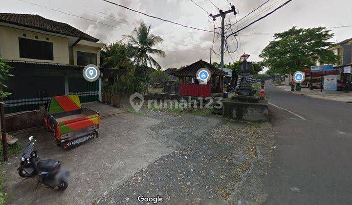 Cheap 2-storey shophouse for sale ma'am in Tabanan Bali 2