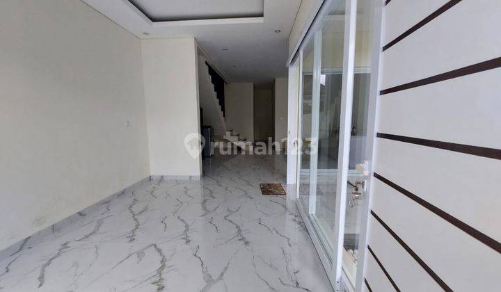 Rumah Baru 2 Lantai Jimbaran Murah Modern Minimalis Bawah 2m