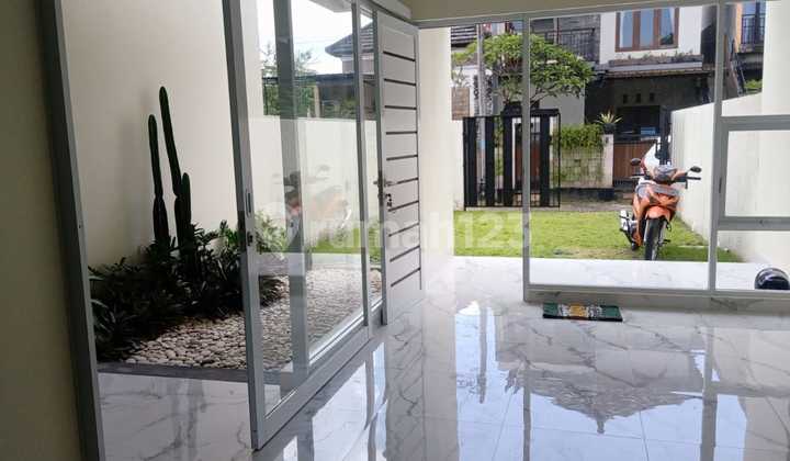 Rumah Baru 2 Lantai Jimbaran Murah Modern Minimalis Bawah 2m