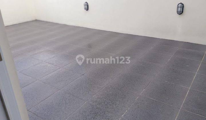 Rumah Baru 2 Lantai Jimbaran Murah Modern Minimalis Bawah 2m