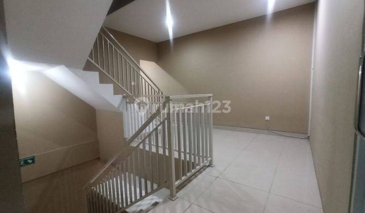 Nice 3 Floor Shophouse for Sale Cheap in Denpasar City Center 2