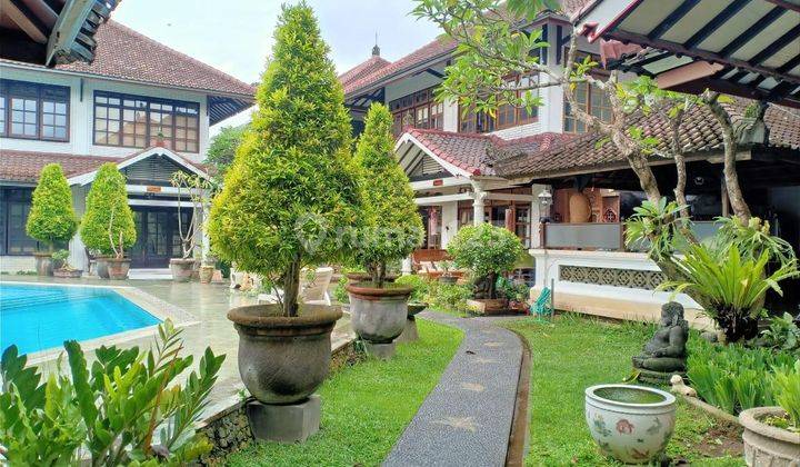 Villa Mewah Sanur Dijual Cepat Semi Furnished di Jl Hang Tuah 2