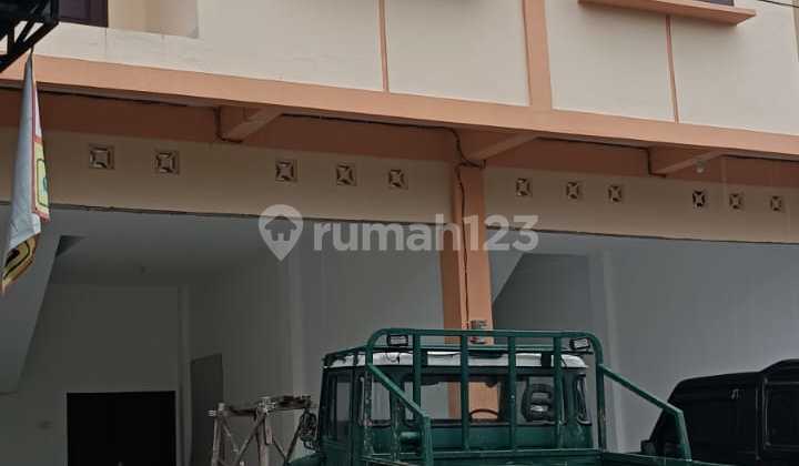 Strategic Prusda Shophouse, 3 Floors, 3 Doors, New, Negotiable Strategic Prusda Shophouse, 3 Floors, 3 Doors, New, Negotiable