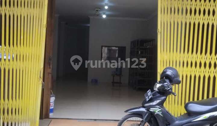 Ruko di Pecinan Gang Pinggir Semarang Tengah 2