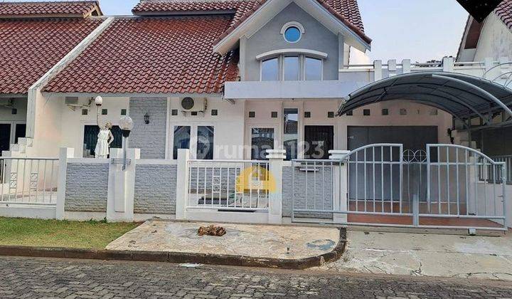 Rumah bagus di Anyelir Graha Padma Semarang 1