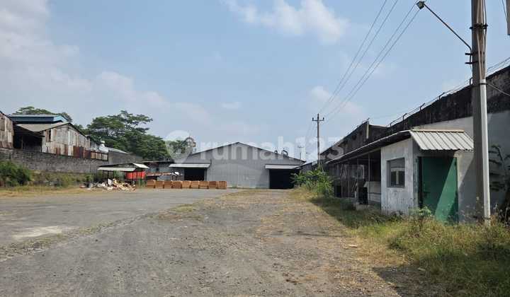 Gondangrejo Factory, Karanganyar, Solo, Central Java.
