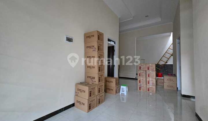 Rumah Bagus di Purianjasmorosemarang Barat 2