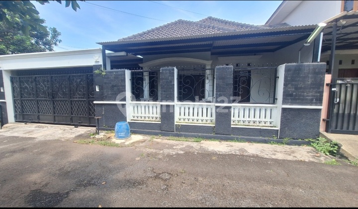 ( Dekat Undip ) Rumah di Griya Mulawarman Permai Pedalangan Tembalang Semarang 2