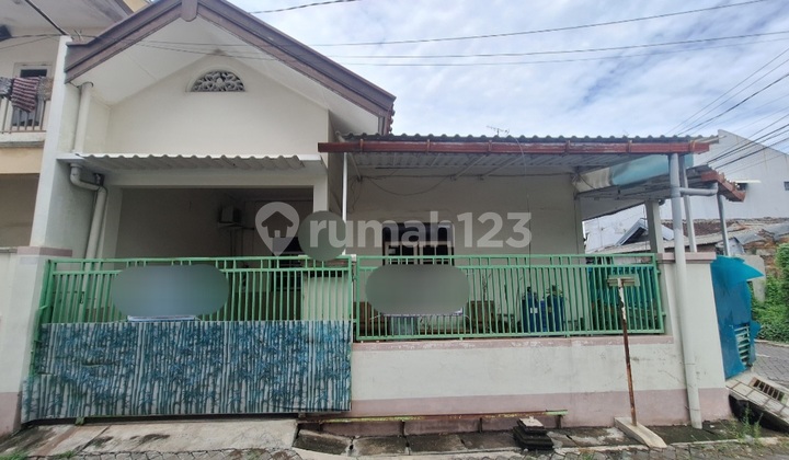 Hook House on Singa Street, Supriyadi Pedurungan Semarang 1