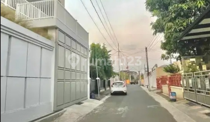 Rumah Mewah Minimalis Di Jl Pusponjolo Bojongsalaman Semarang Barat 2