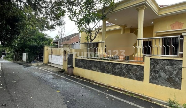 Rumah Daerah Jl Durian Srondol Wetan Banyumanik Semarang