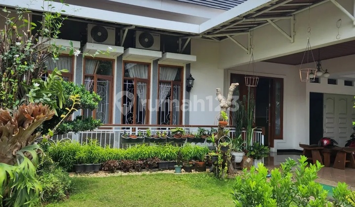 ( Dekat Undip ) Rumah Mewah di Graha Estetika Banyumanik Semarang 2
