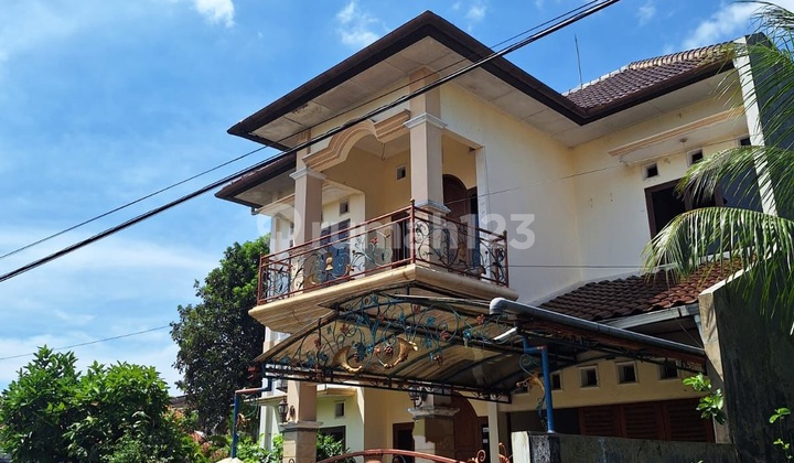 ( Banyumanik ) Hook House at Jl Karangrejo Srondol Wetan Semarang