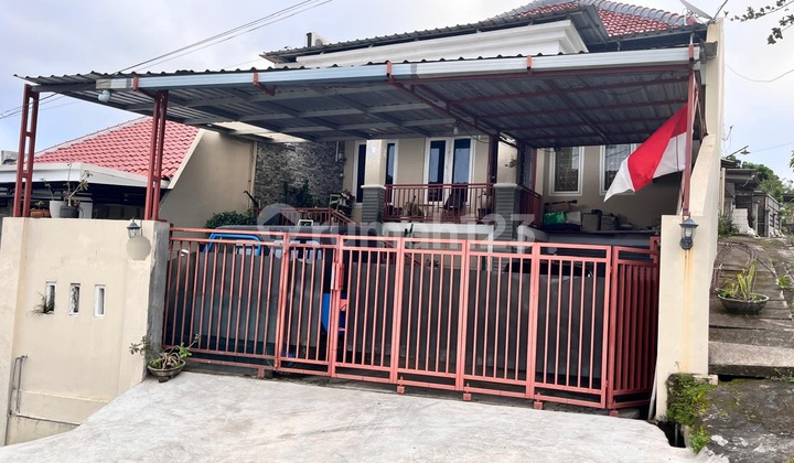 Rumah Terawat di Jl Kaba Timur Raya Tandang Kedungmundu Tembalang Semarang 1